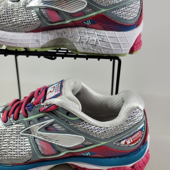 Brooks Ravenna 6 Womens Running Shoes
Size 6.5
E - Picture 8 of 12